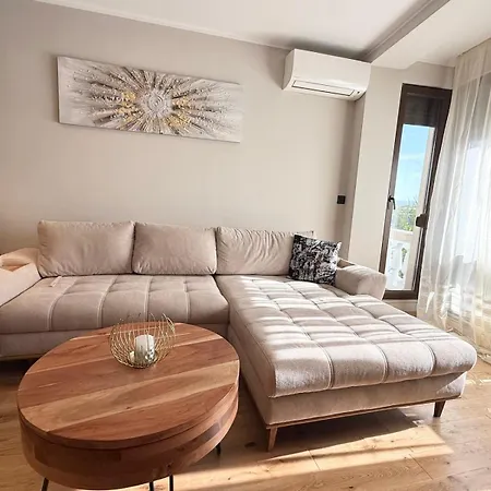 Sea Garden Luxury Free Parking Apartment *
